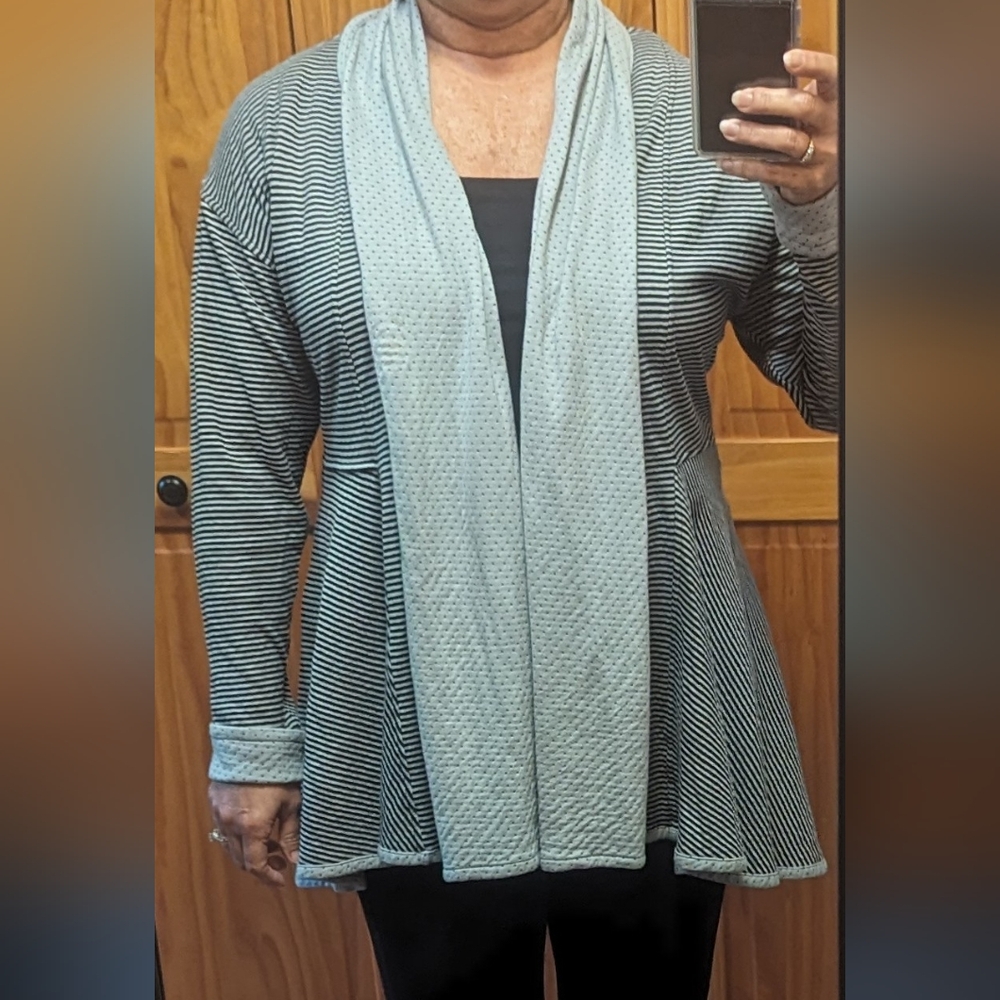 Staples Los Angeles unique boutique reversible shawl collar top L
